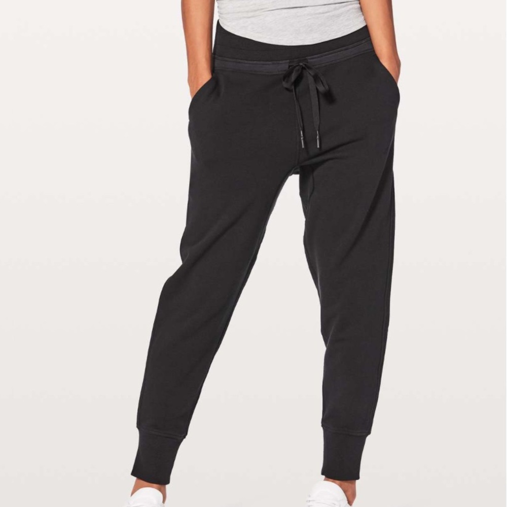 Lululemon Press Pause Jogger In Black Size 4 - image 1